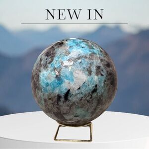 1.3 kg Amazonite Sphere